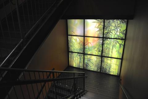 Soto Sushi Bar - Stair Landing Light Display